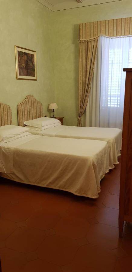 B&B Palazzo Al Torrione 2 Сан Джиминяно Екстериор снимка