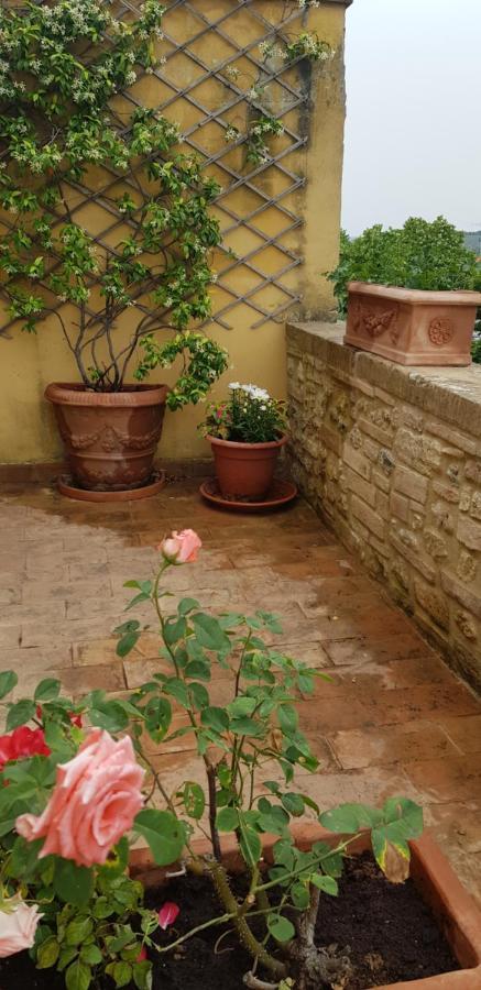 B&B Palazzo Al Torrione 2 Сан Джиминяно Екстериор снимка