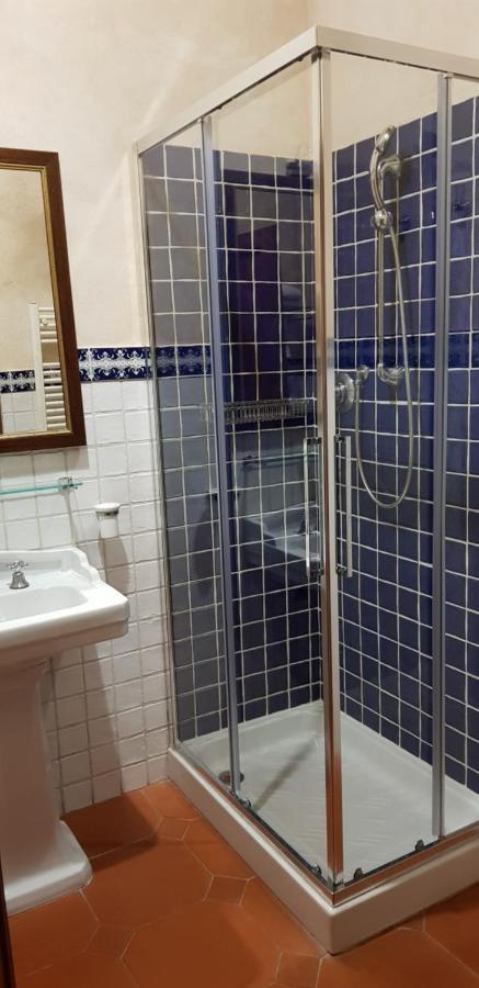 B&B Palazzo Al Torrione 2 Сан Джиминяно Екстериор снимка