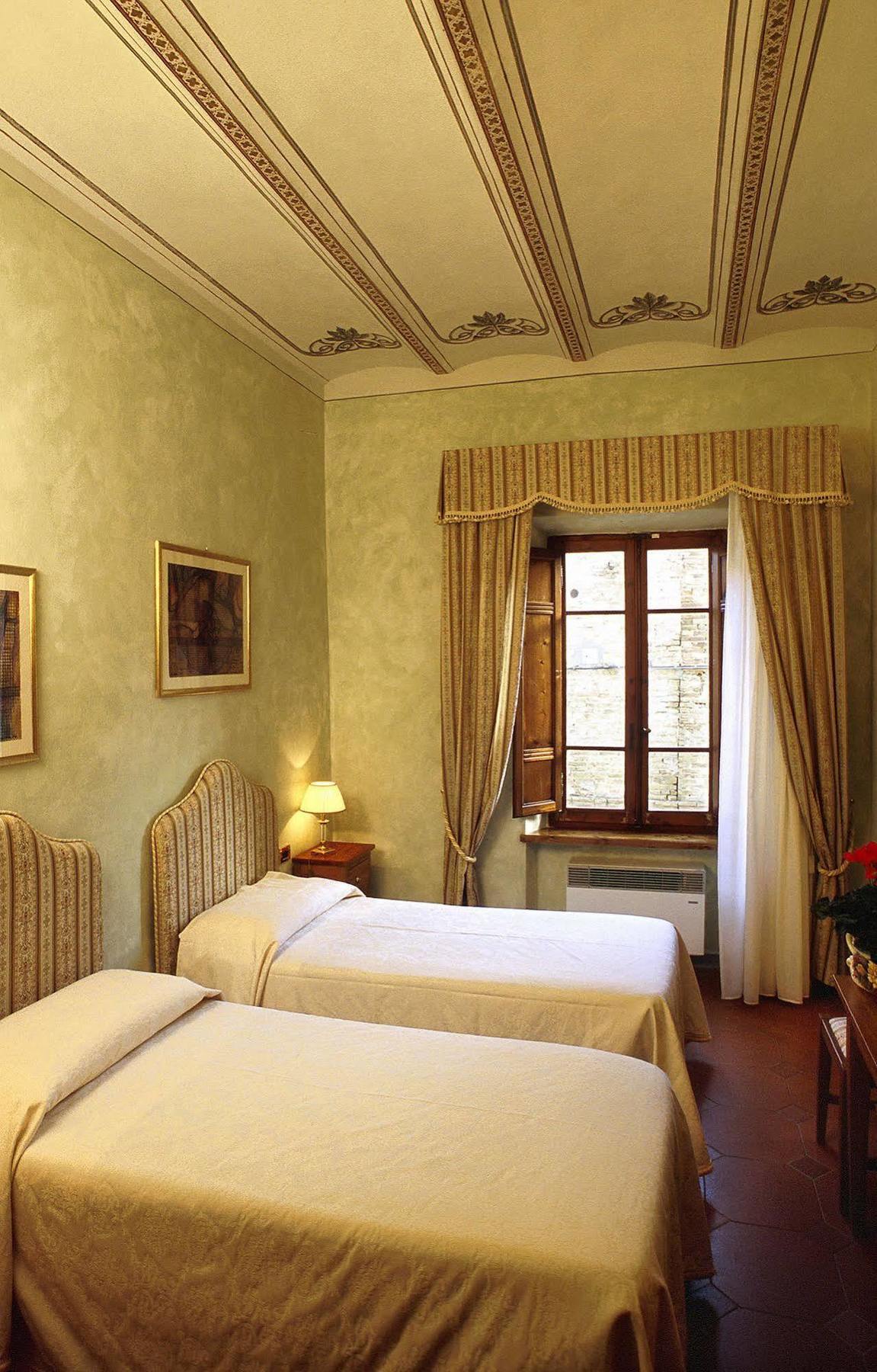 B&B Palazzo Al Torrione 2 Сан Джиминяно Екстериор снимка